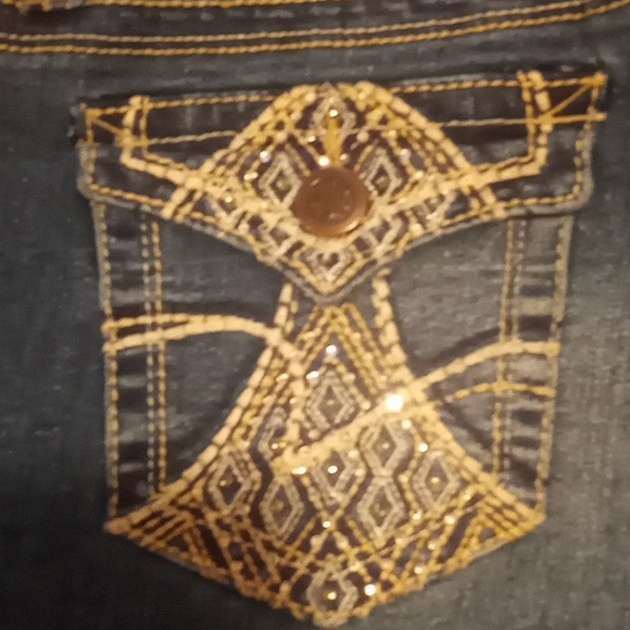 No boundaries Jeans 👖 - Picture 3 of 5